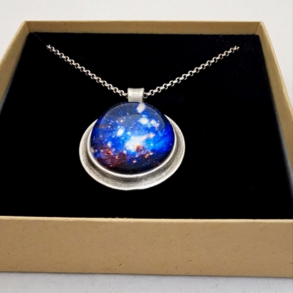 Boutique Academia Blue Nebula Necklace - Picture 2 of 16